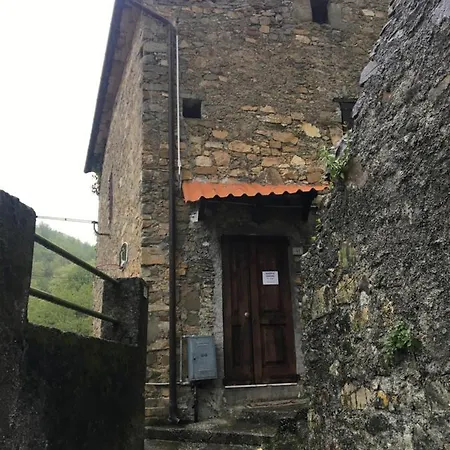 Casetta Varano San Giuseppe * Licciana Nardi
